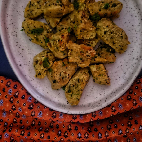 Dudhi na muthiya(Bottle gourd dumplings)