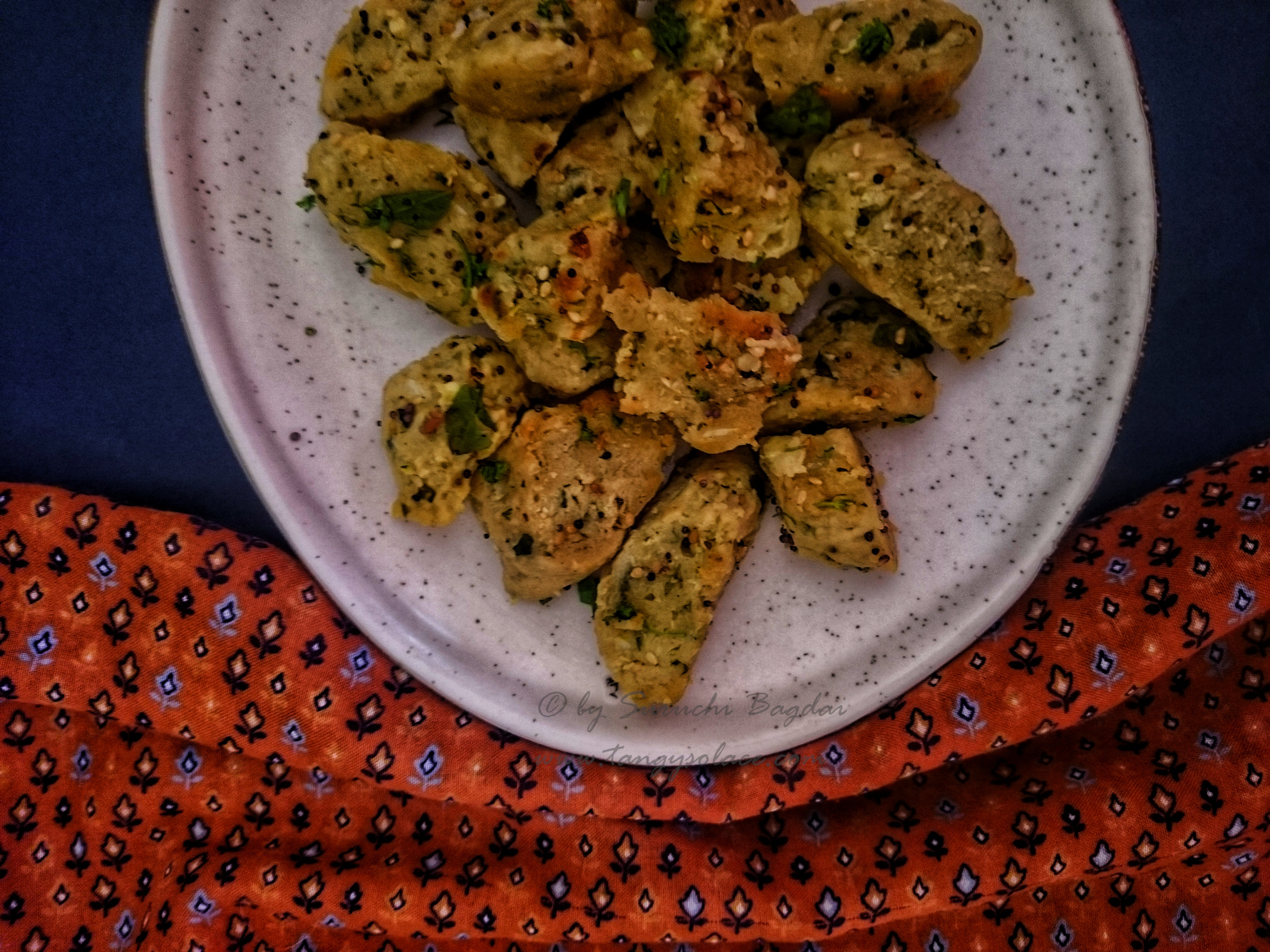 Dudhi na muthiya(Bottle gourd dumplings)