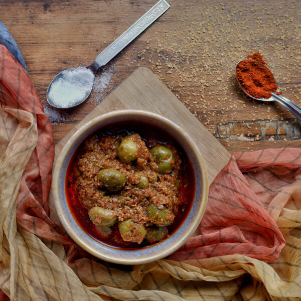 Gunda nu athaanu ( Clam berry pickle )