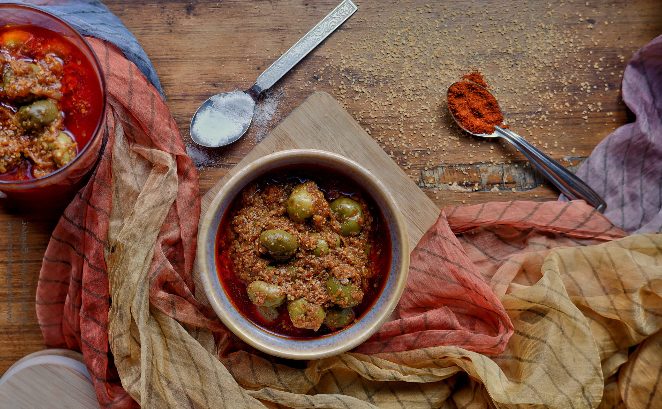 Gunda nu athaanu ( Clam berry pickle )