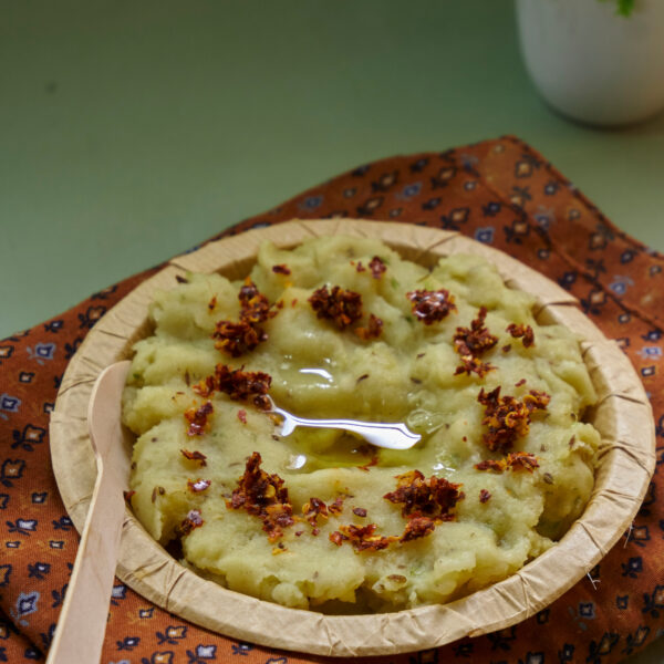 Gujarati Khichi (Steamed and spiced rice dough)